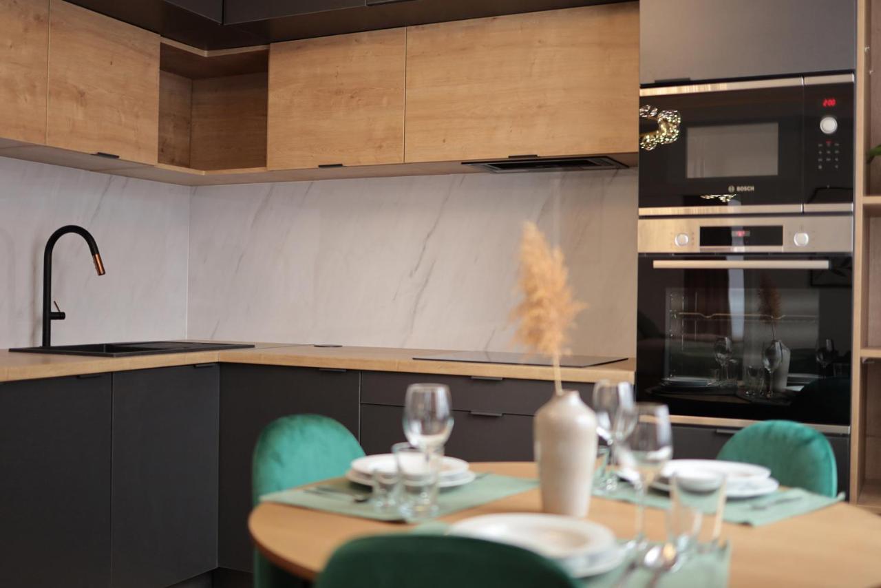 Beautiful And Stylish 2 Bedroom In The Center And In The Pedestrian Zone Bratysława