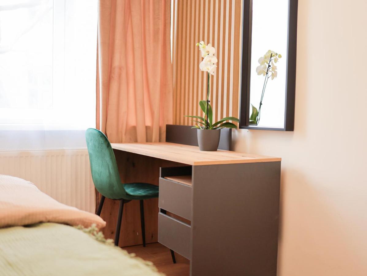 Beautiful And Stylish 2 Bedroom In The Center And In The Pedestrian Zone Apartament